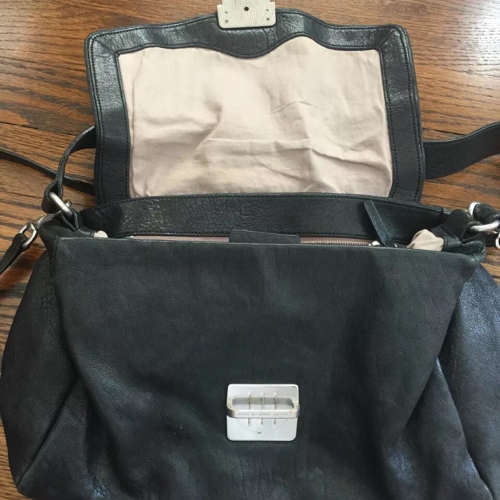 Black Leather MARC BY MARC JACOBS Cross Body Bag - Picture 4 of 8